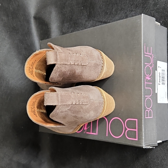 Taupe short bootie shoe by Corky's - Picture 3 of 3